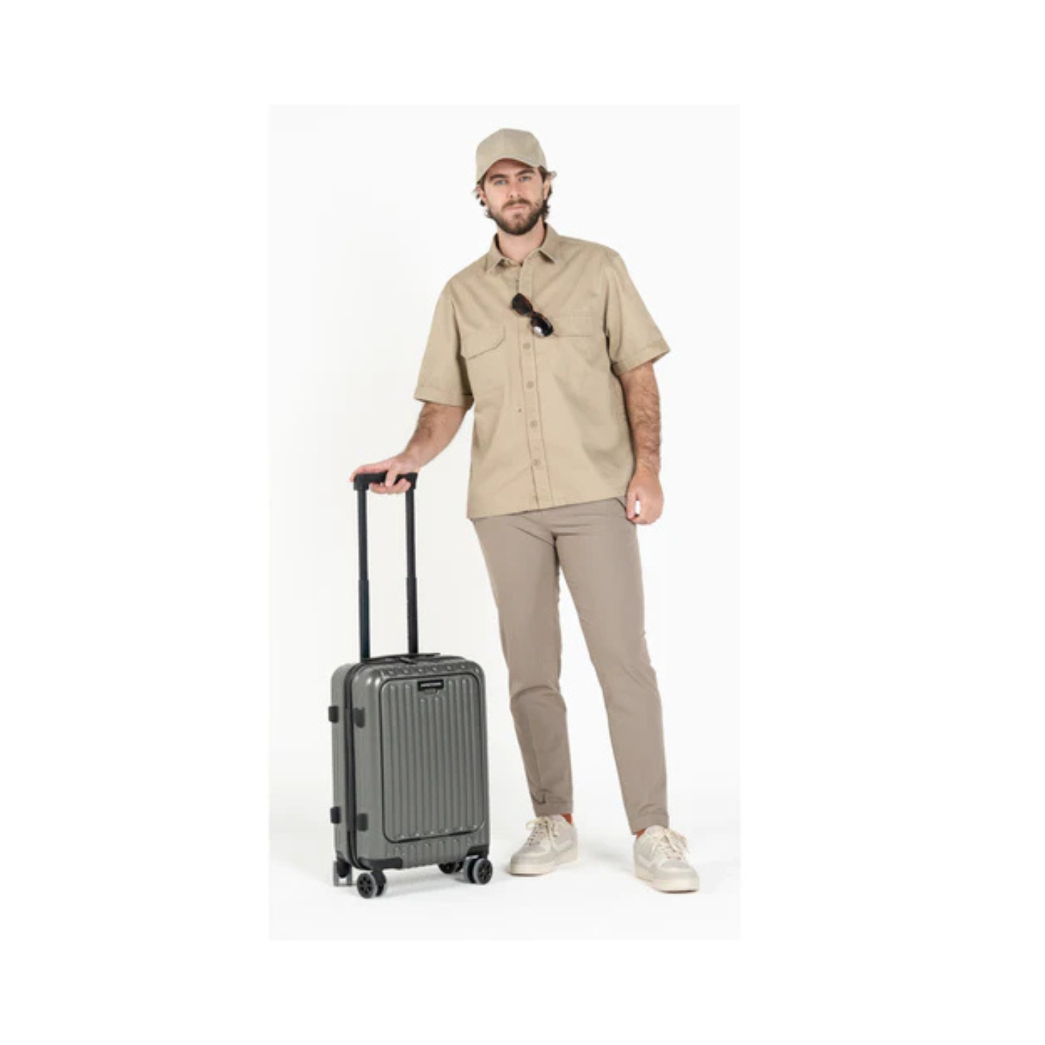 Maleta carry on / equipaje de mano, ruedas 360° (spinner), ligera y resistente, compartimento acolchado para laptop